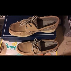 Sperry boat shoes